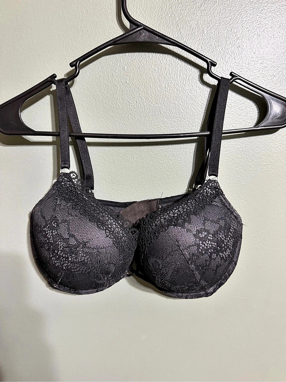 Bombshell Floral Lace Bra Size 34D/E75 Like New